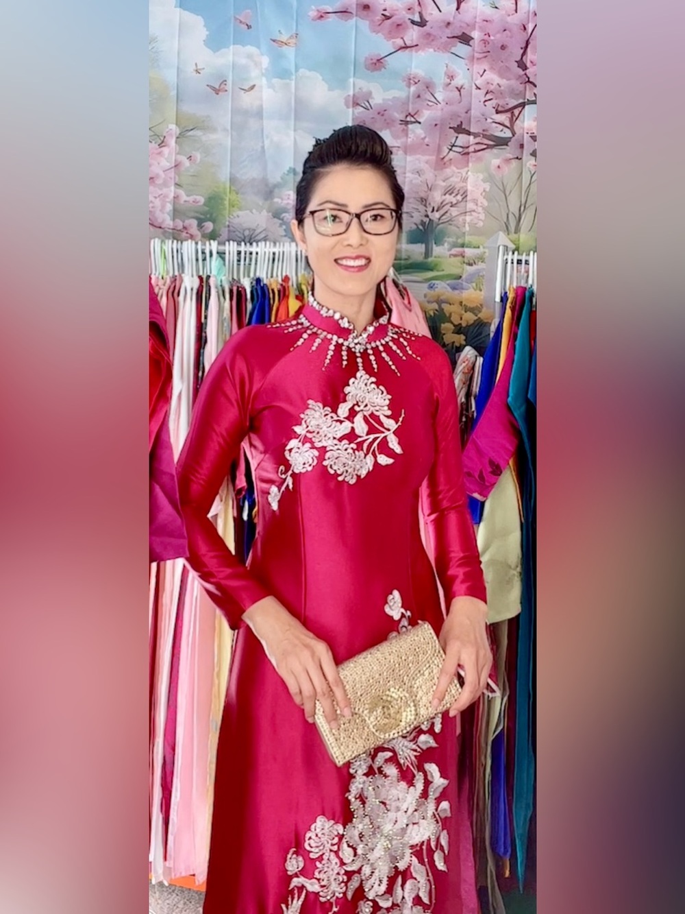 Women’s Fuchsia Embroidered Ao Dai – Elegant Traditional Dress